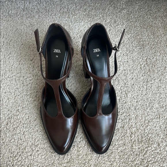 Zara Brown Block Heel Mary Jane Shoes. - Picture 2 of 5